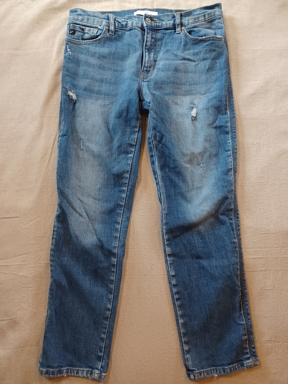 KanCan MidRise Slim Boyfriend Jeans With Subtle Distressing Women's Size 9/28